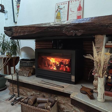Mas Peu Del Causse Acomodação com café da manhã Thuir Exterior foto